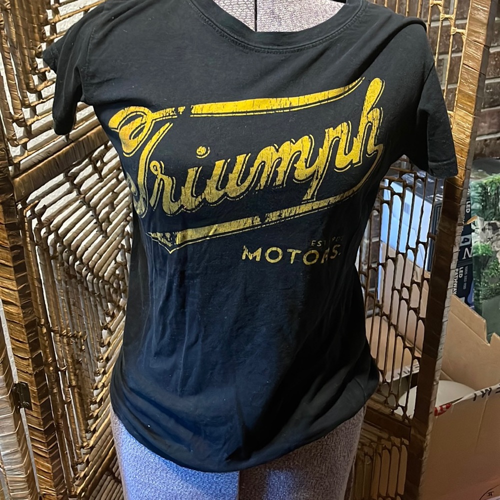 Retro Triumph tshirt size: medium